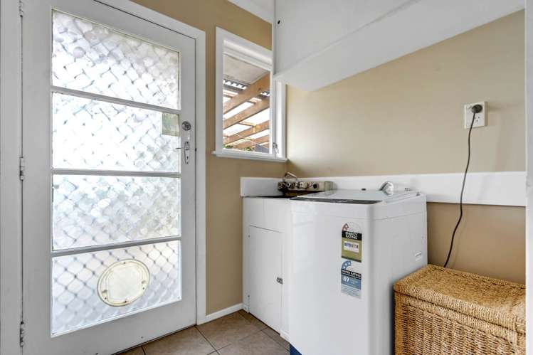 14 Tairere Crescent Rosehill_18