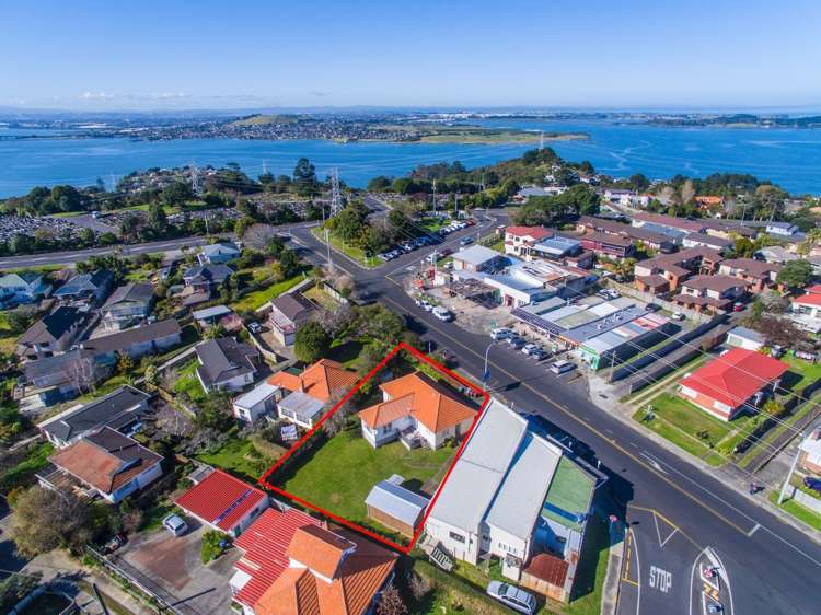 728 Richardson Road Hillsborough_15