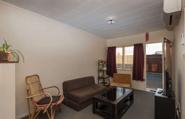 2/10 Arapiki Road Stoke_2