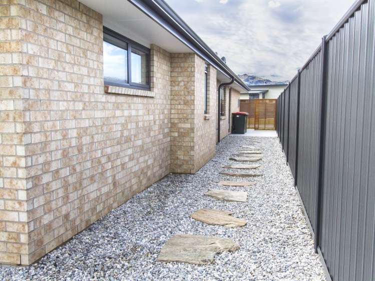 23 Magnetic Place Cromwell_13