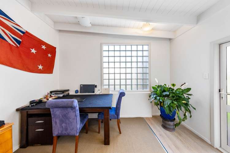 65 Royal Road Massey_14