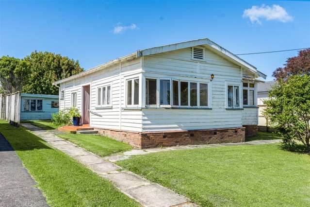 61 Aramoana Avenue Devonport_1