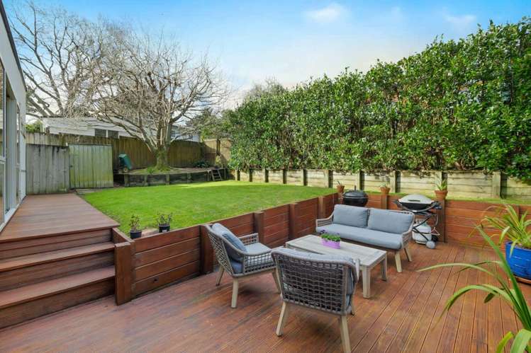 6 Cronin Place Beach Haven_33