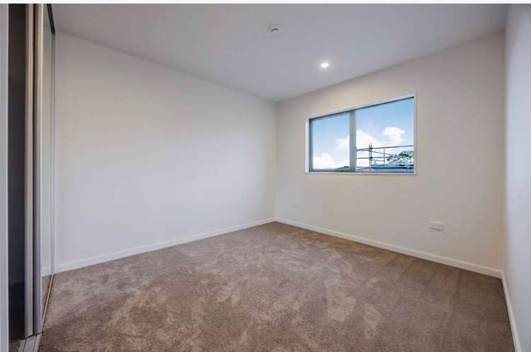 2/17 Peverill Crescent Papatoetoe_6