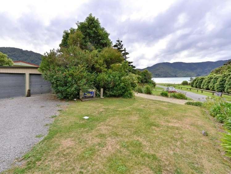 5 The Parade Okiwi Bay_19