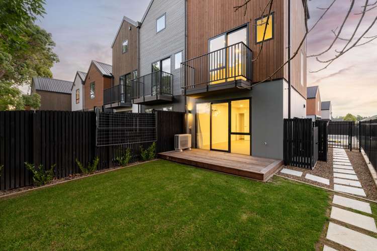 7 Malaga Crescent Harewood_18