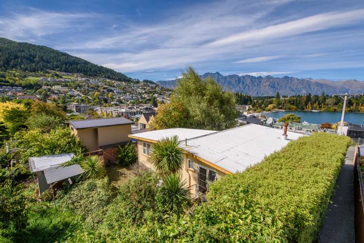35 Man Street Queenstown_1