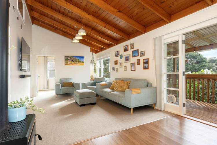 198 Scenic Drive Titirangi_4