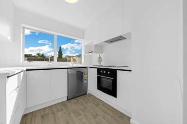 2/53 Robert Skelton Place_4
