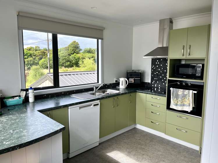 4 Horncastle Crescent Little Wanganui_8