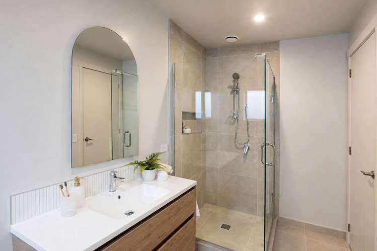 187 Borman Road Rototuna North_19