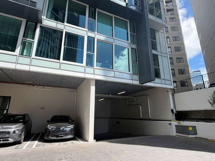 5G/3 Whitaker Place_2