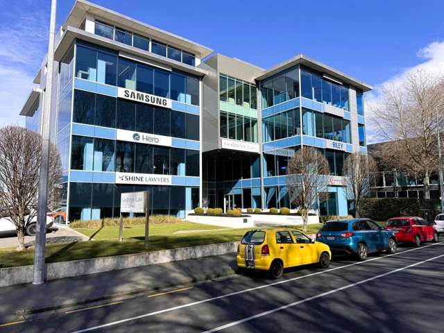 Premium office overlooking Hagley