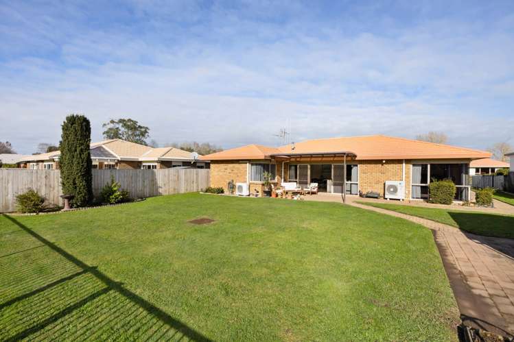 5 Reynolds Drive Glenview_13