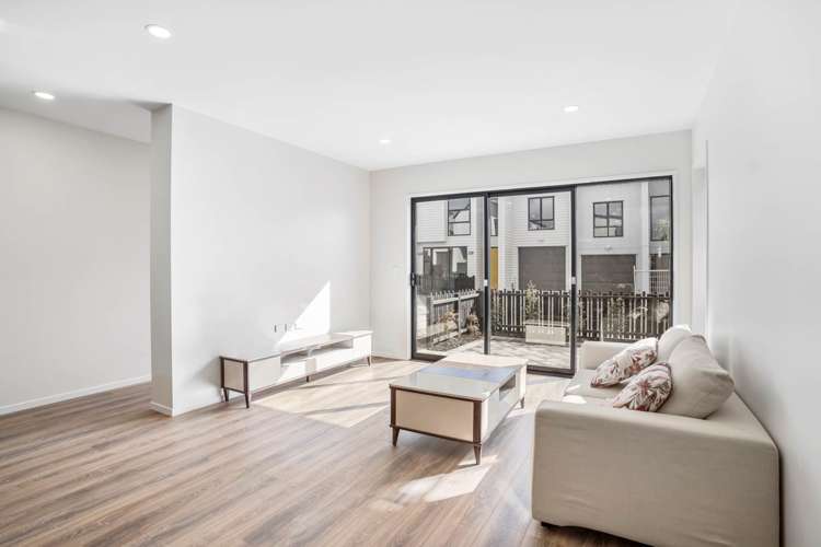 36 Tihema Lane Westgate_1