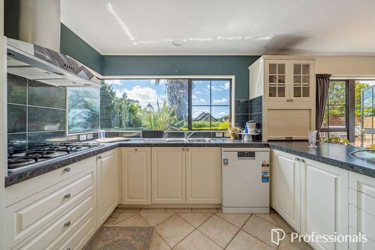 8 Plantagenet Grove Kingsley Heights_9