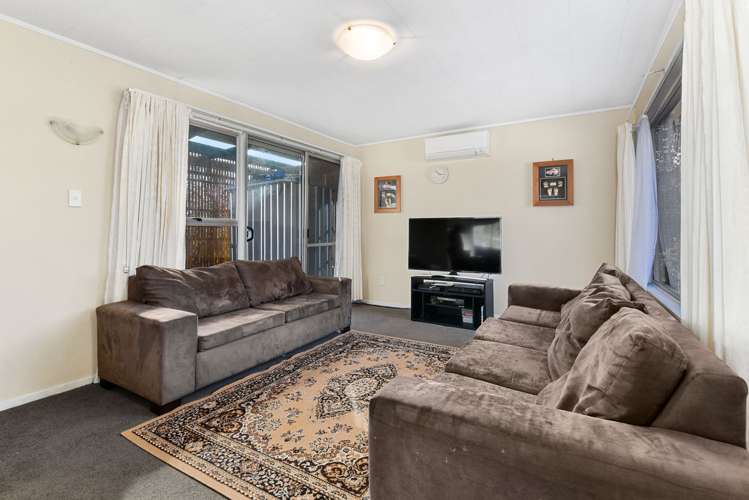 11 Fairdale Place Birkdale_24