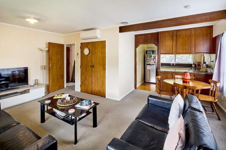 15b Florio Terrace Tawa_3