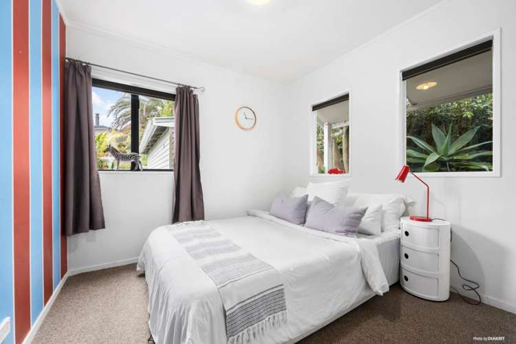 1/18 Doyly Drive Stanmore Bay_9