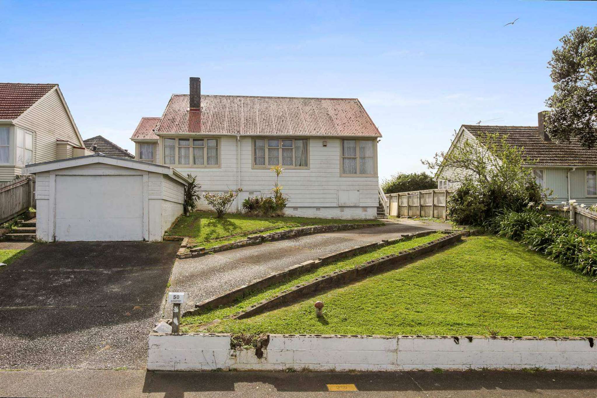 Run-down Auckland home worth just $20K sells for $1.8m