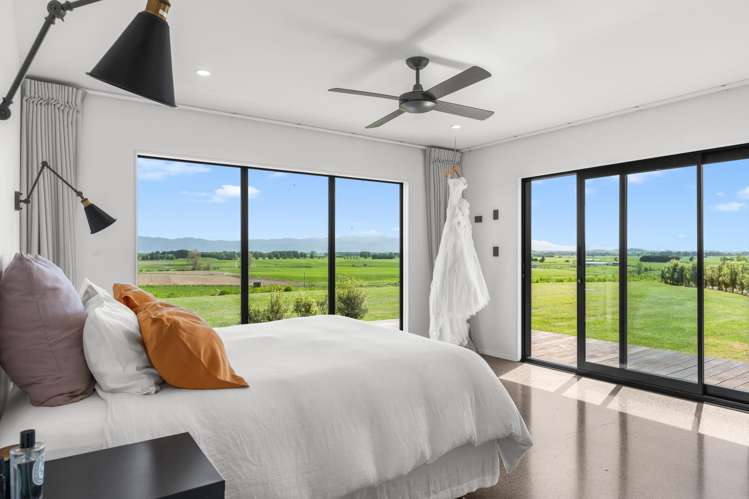 1031 Lake Ferry Road Martinborough_12