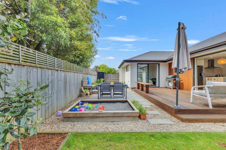 7 Thomas Way Brightwater_19