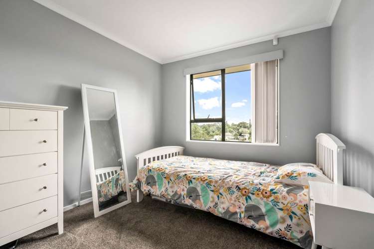 94 Kamara Road Glen Eden_13