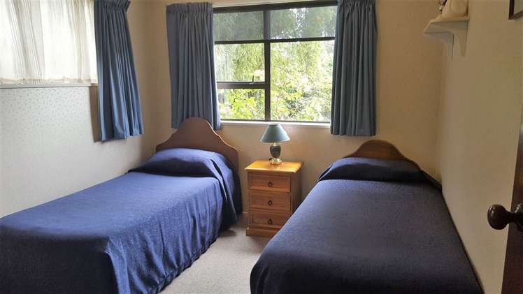 15 Reid Avenue Luggate_9