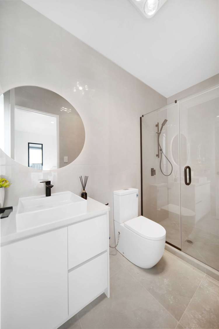 9 Korowhiti Road Clarks Beach_12