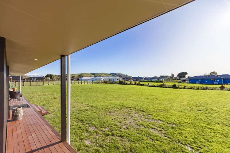 20 White Road Otane_17