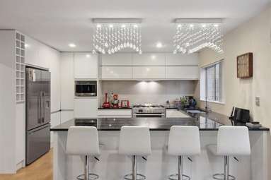 96 Babich Road North_3