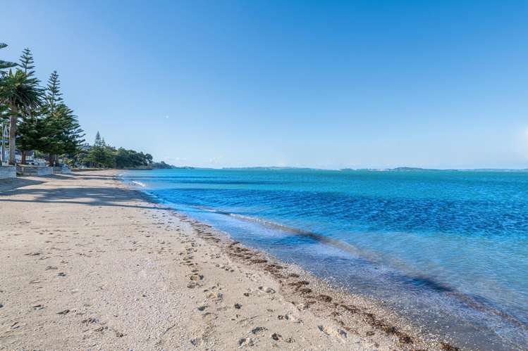 18b The Esplanade Eastern Beach_18