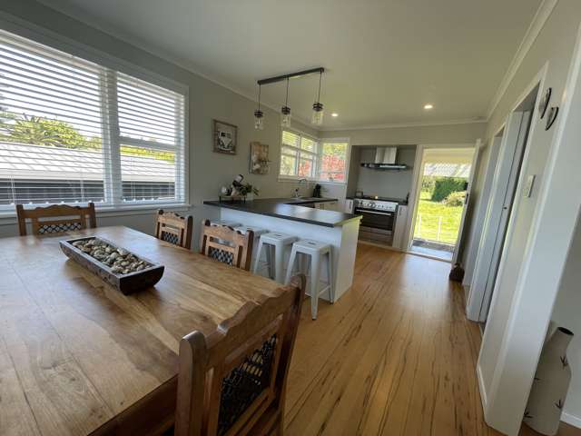 17 Koutunui Road Athenree_4