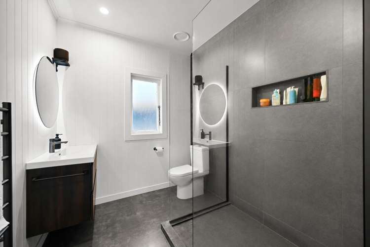 12 Tui Avenue Forest Lake_11