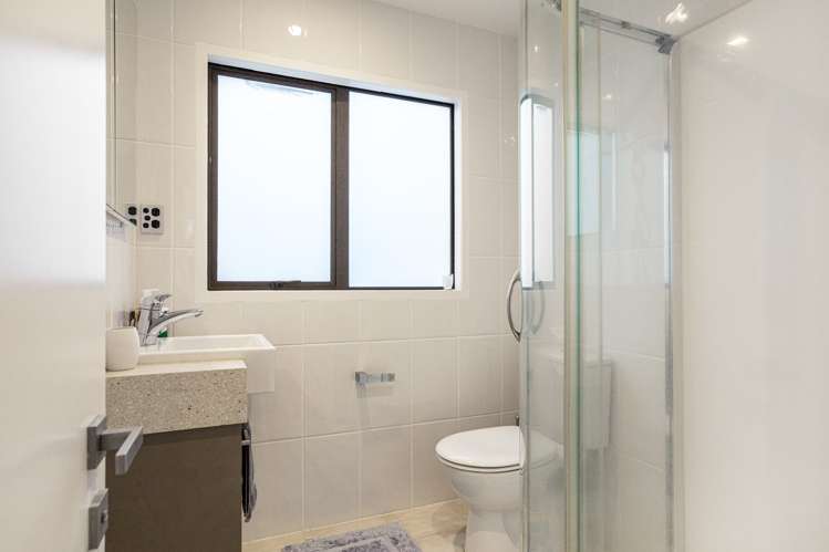 143 Torkar Road Clarks Beach_14