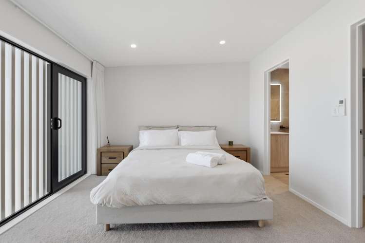 7 Ngaru Way Orewa_11