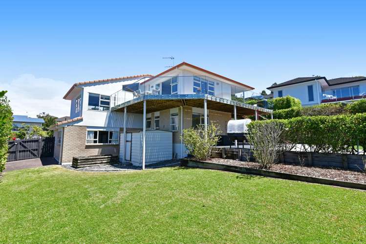 56 Waldorf Crescent Orewa_10