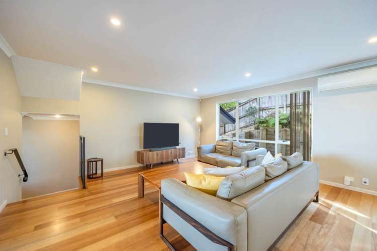 14 Bur Oak Terrace Schnapper Rock_24