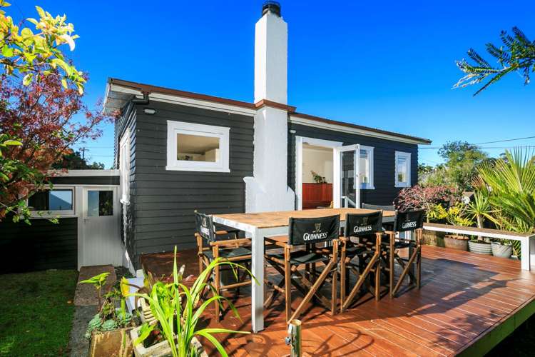 2/213 Lake Road Belmont_9