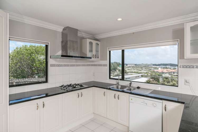 10 Graham Collins Drive Windsor Park_17