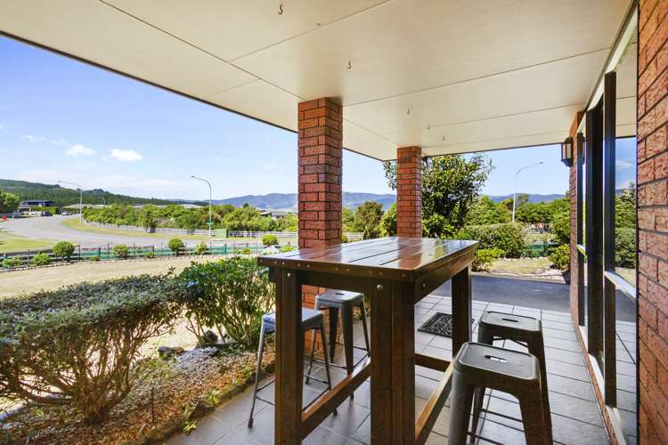 1 Grace Nicholls Grove Riverstone Terraces_12
