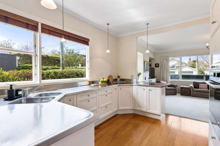 42a Friend Street Karori_11