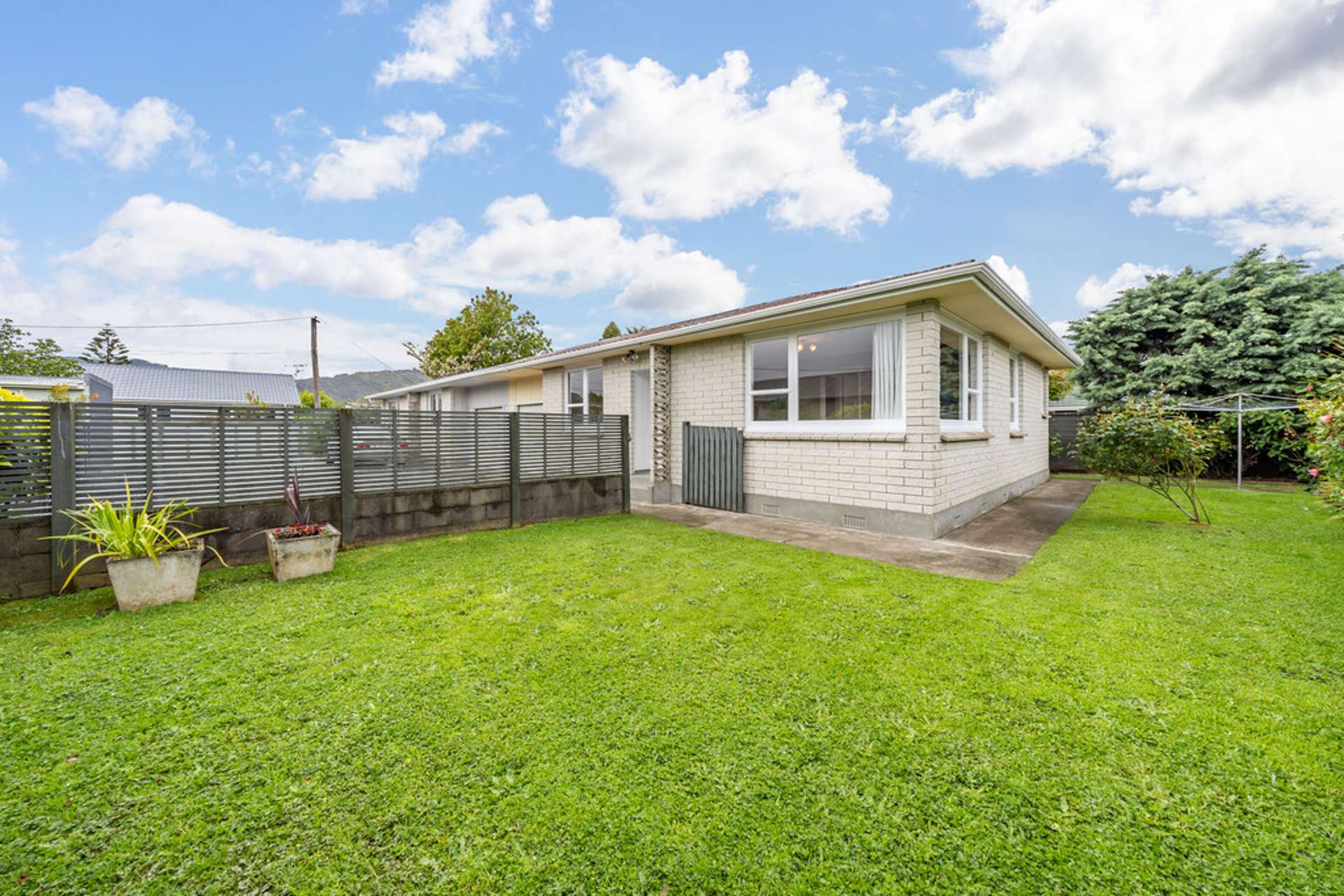 8a Derwent Lee Grove Epuni_0