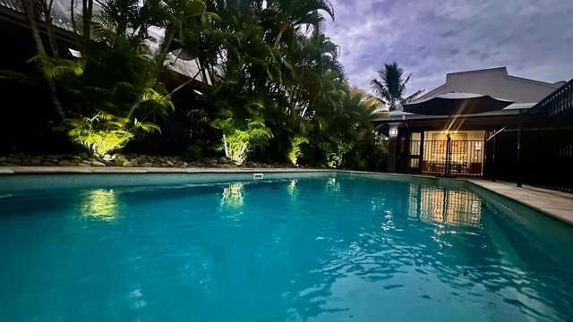 Charming Island Retreat in Fairway Palms