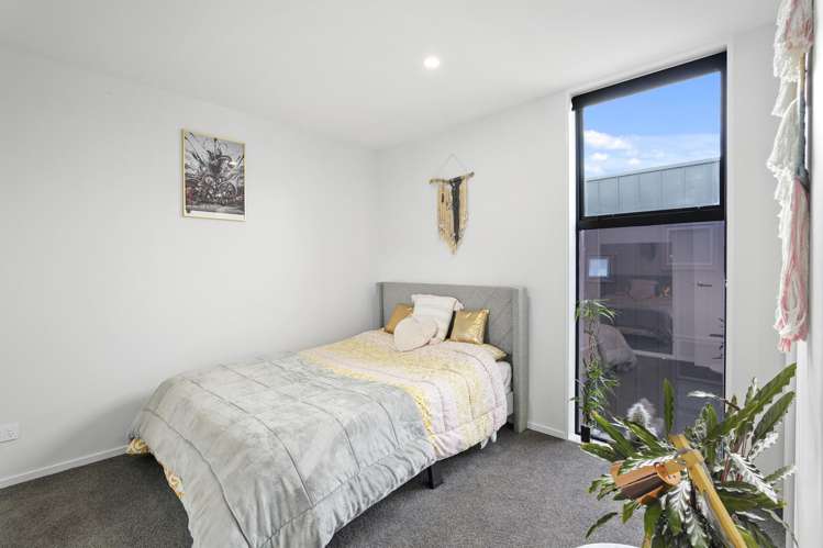 4/12 Hume Street Sydenham_13