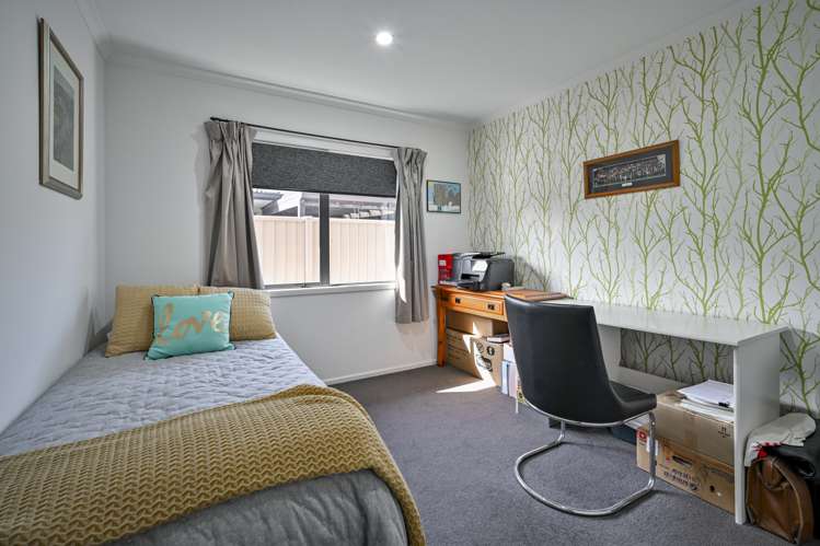 388 Southland Place Raureka_11