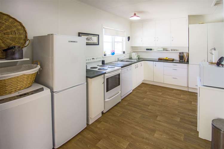 18 Lake Ferry Road Lake Ferry_5