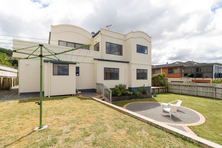 115 Redvers Drive Belmont_19