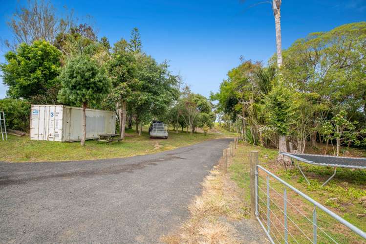 1688 South Head Road Helensville_34