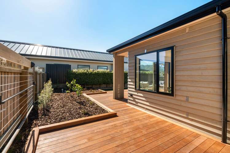 2 Mirek Street Waikanae_14